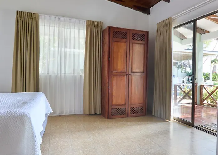Hotel Perla De La Playa Beachfront