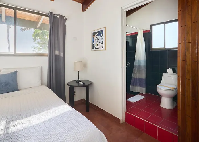 Perla De La Playa Beachfront Hotel Tamarindo